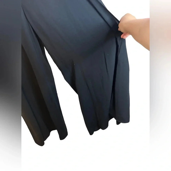 Lulu’s Open Wide Leg Pants - Picture 4 of 7